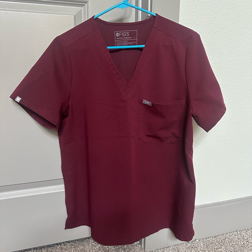 Catarina One-Pocket Scrub Top